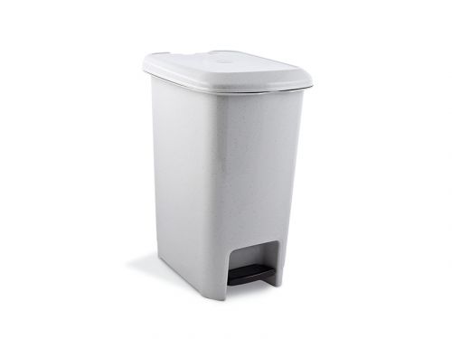 UCSAN DUSTBIN WITH PEDAL 15 LITERS PLASTIC M-1052